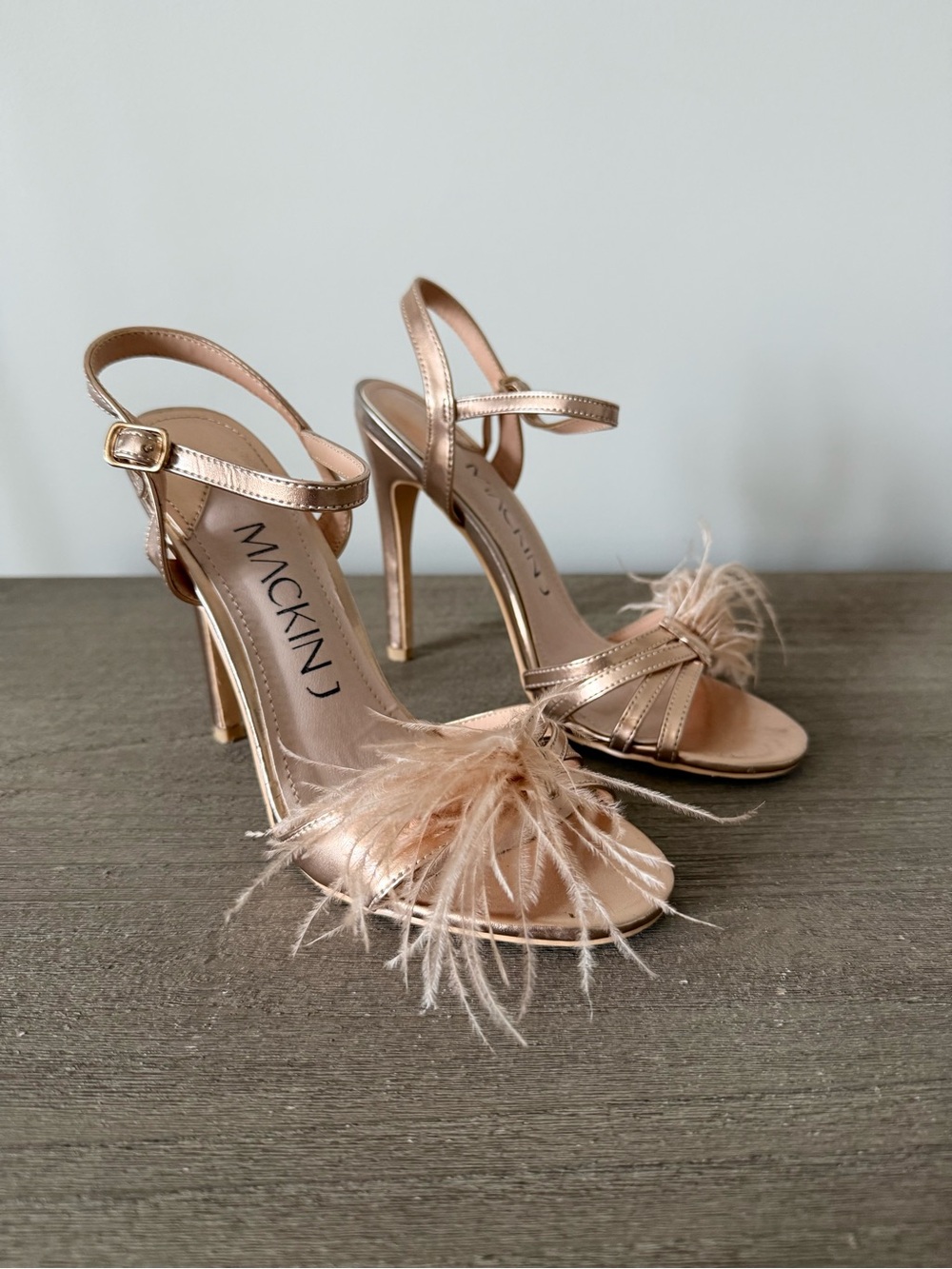 Mackin J Rose Gold Strappy Feather-Trim High-Heel Sandals Size 7